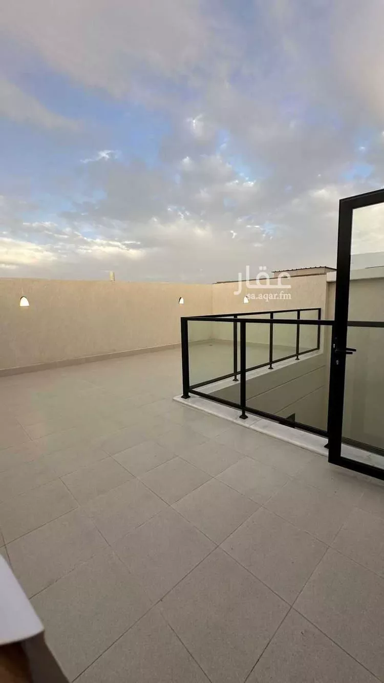 فيلا للبيع في شارع مكحول الازدي, حي الملك فهد, مدينة المدينة المنورة, منطقة المدينة المنورة صورة 3