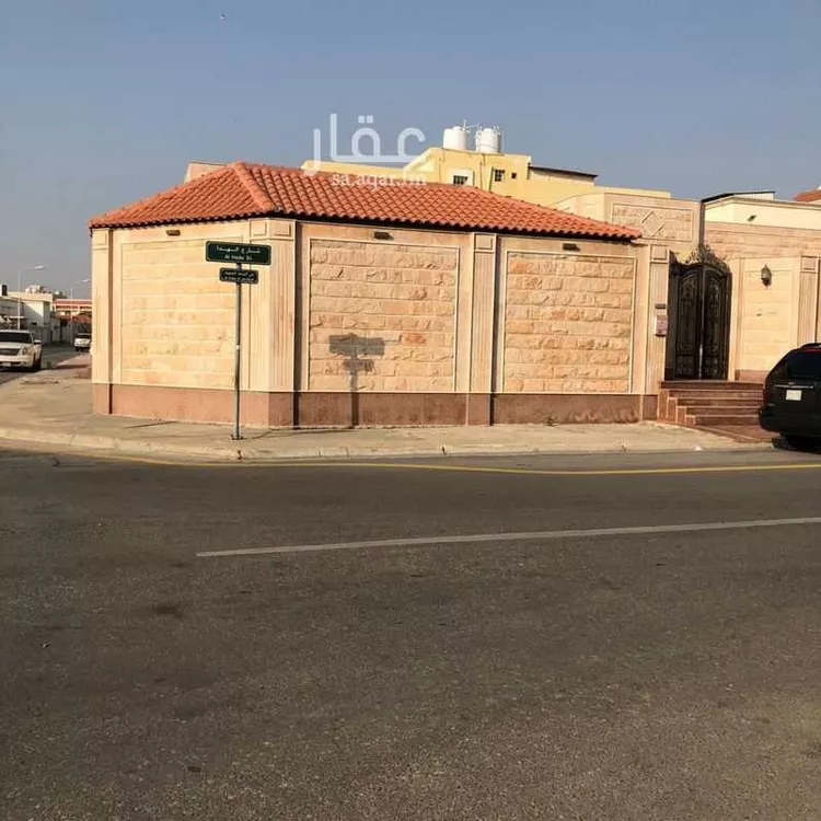 دور للإيجار في شارع ابو حدريه ، حي الدوحة الجنوبية ، الظهران ، الدمام 1 صورة