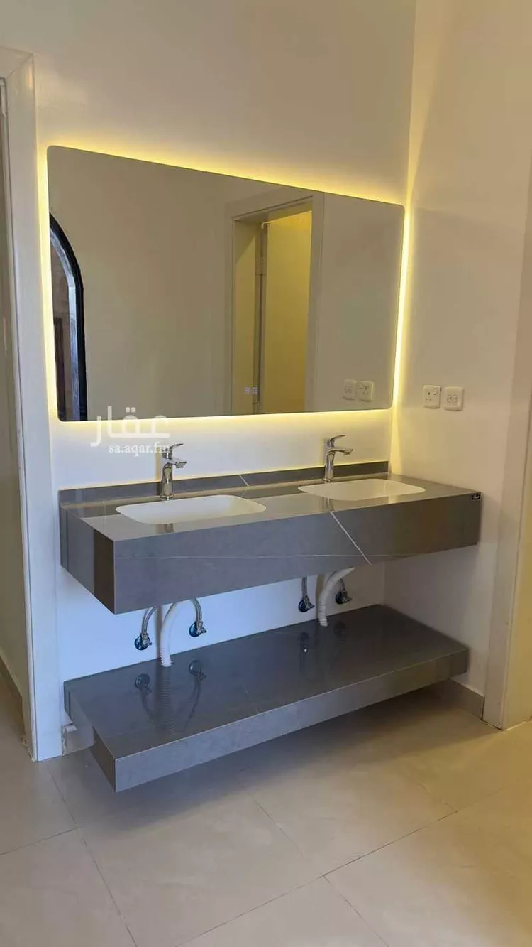 شقة للإيجار في شارع اويس القرني ، حي العزيزية ، الرياض ، منطقة الرياض صورة 3