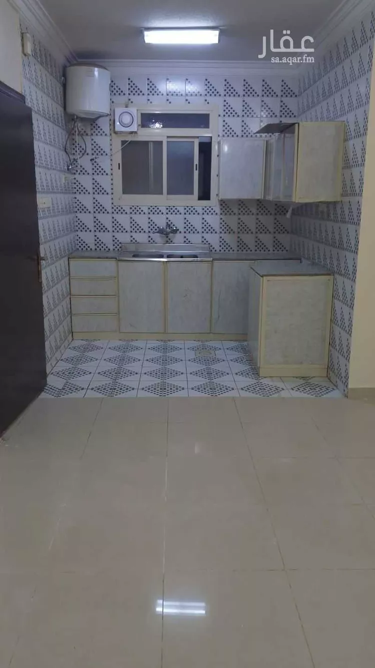 عمارة للإيجار في شارع الامير ثامر بن عبدالعزيز , حي الملز, مدينة الرياض, منطقة الرياض