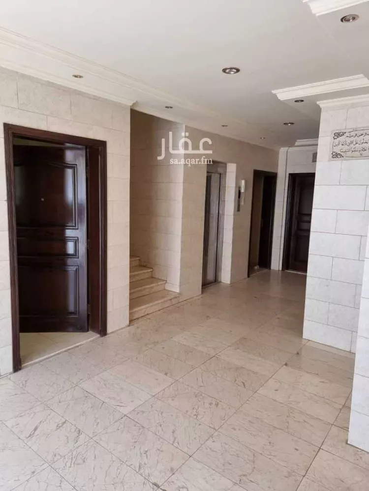 عمارة للبيع في شارع الظاهر بيبرس, حي بنى حارثة, مدينة المدينة المنورة, منطقة المدينة المنورة