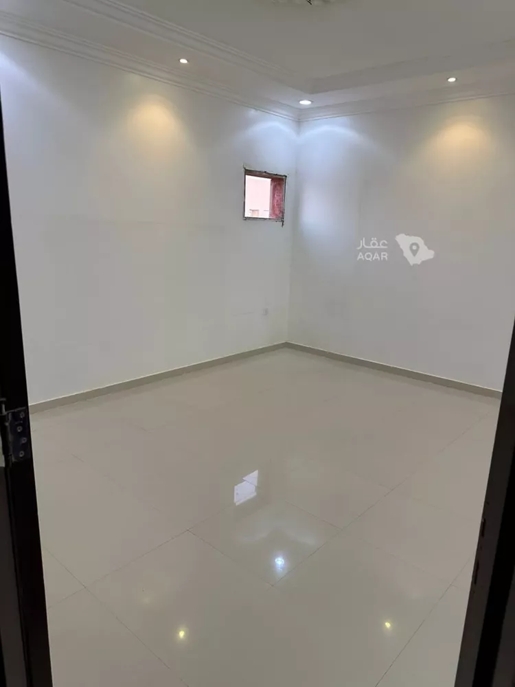 شقة للبيع في شارع العماد بن كثير ، حي أحد ، الرياض ، منطقة الرياض صورة 4