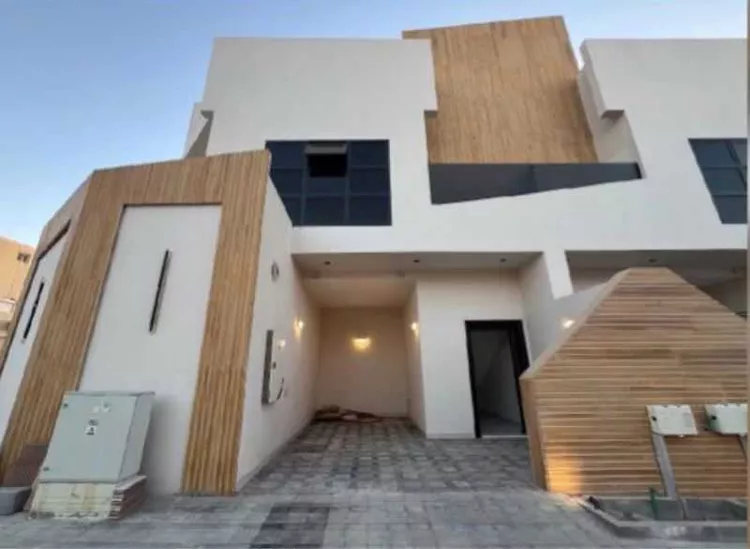 دور للبيع في شارع المجرة, حي العريجاء الأوسط, مدينة الرياض, منطقة الرياض