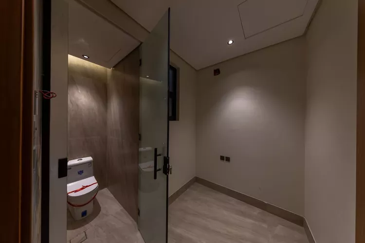 Floor for Sale in Riyadh Al Qirawan 10