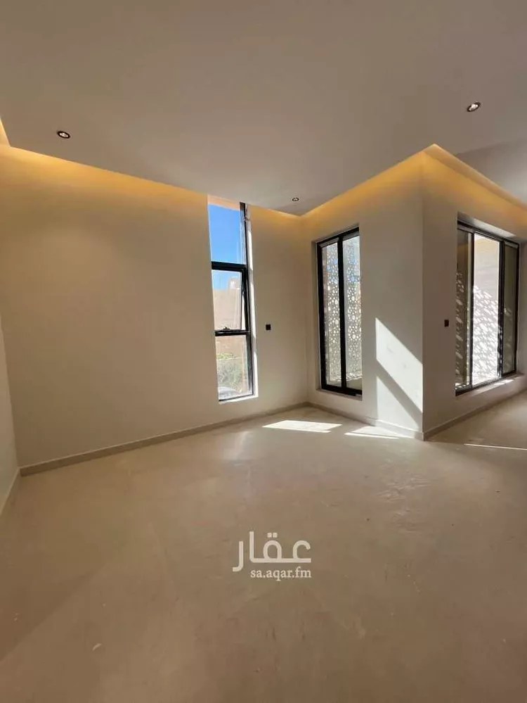 دور للبيع في شارع الحجور, حي النفل, مدينة الرياض, منطقة الرياض صورة 4