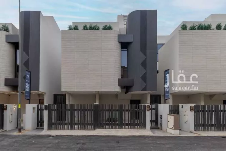 دور للبيع في شارع الجحاف بن حكيم السلمي, حي القيروان, مدينة الرياض, منطقة الرياض