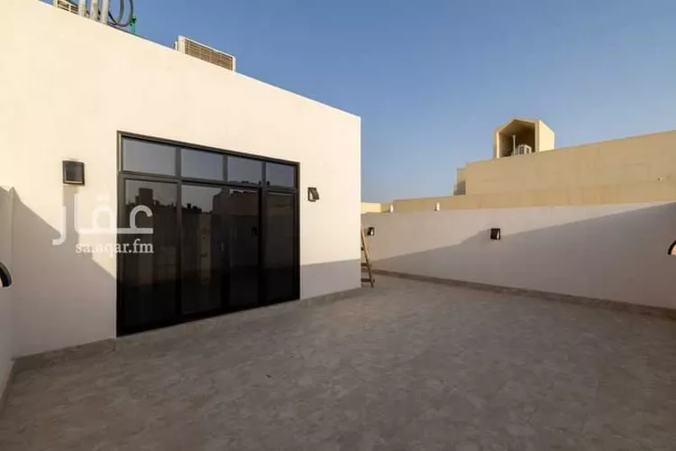 دور للبيع في شارع علي المغيدي, حي القيروان, مدينة الرياض, منطقة الرياض 9