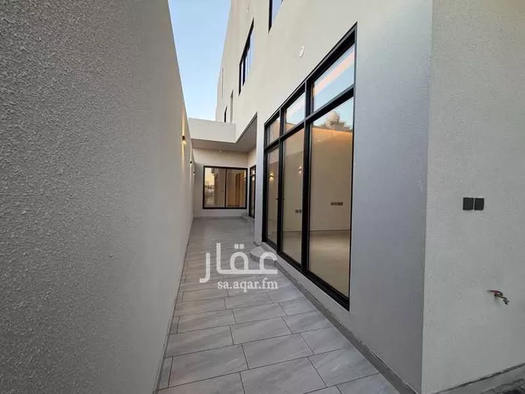 دور للبيع في شارع رقم 554, حي النرجس, مدينة الرياض, منطقة الرياض 15