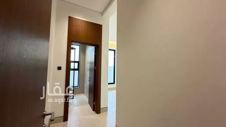 Floor for Sale in Riyadh Al Wadi 6