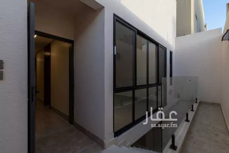 دور للبيع في شارع علي المغيدي, حي القيروان, مدينة الرياض, منطقة الرياض صورة 3