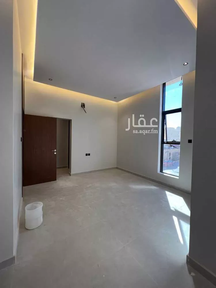 دور للبيع في شارع الحجور, حي النفل, مدينة الرياض, منطقة الرياض صورة 3