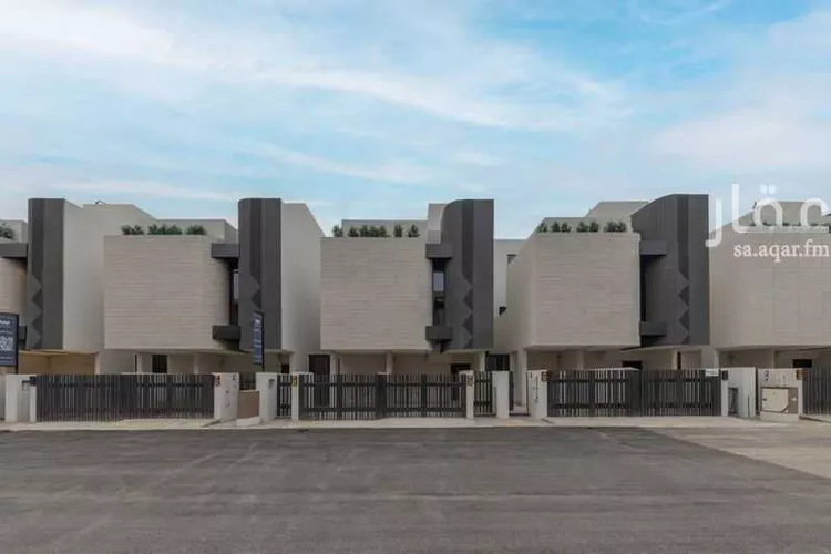 دور للبيع في شارع الجحاف بن حكيم السلمي, حي القيروان, مدينة الرياض, منطقة الرياض صورة 2