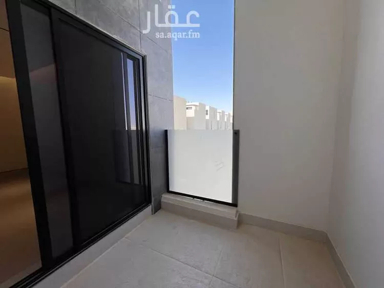 Floor for Sale in Riyadh Al Qirawan 9