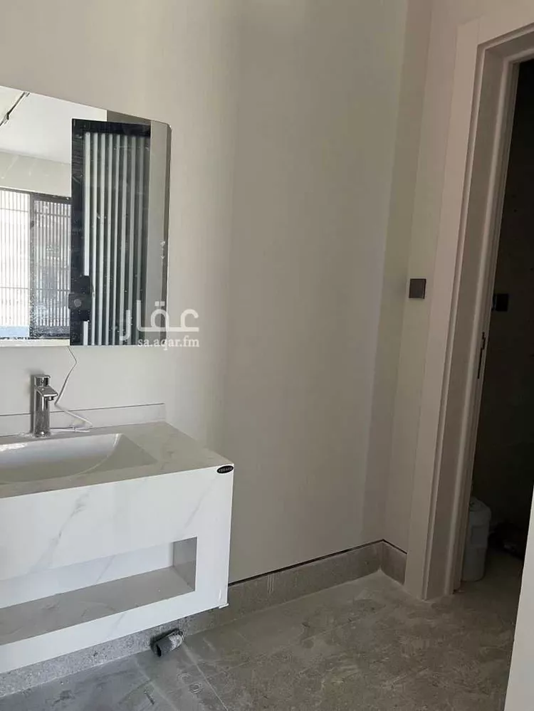دور للبيع في شارع رقم 554, حي النرجس, مدينة الرياض, منطقة الرياض صورة 4