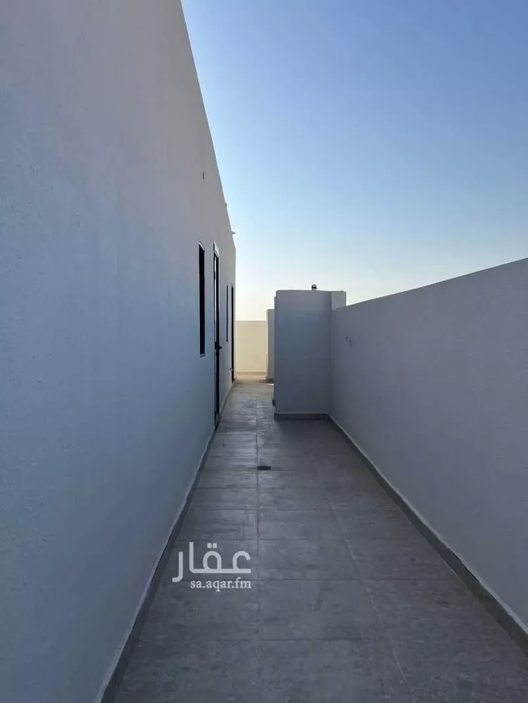 دور للبيع في شارع الشيخ عبدالله عبدالعزيزالخضيري, حي السويدي الغربي, مدينة الرياض, منطقة الرياض صورة 2