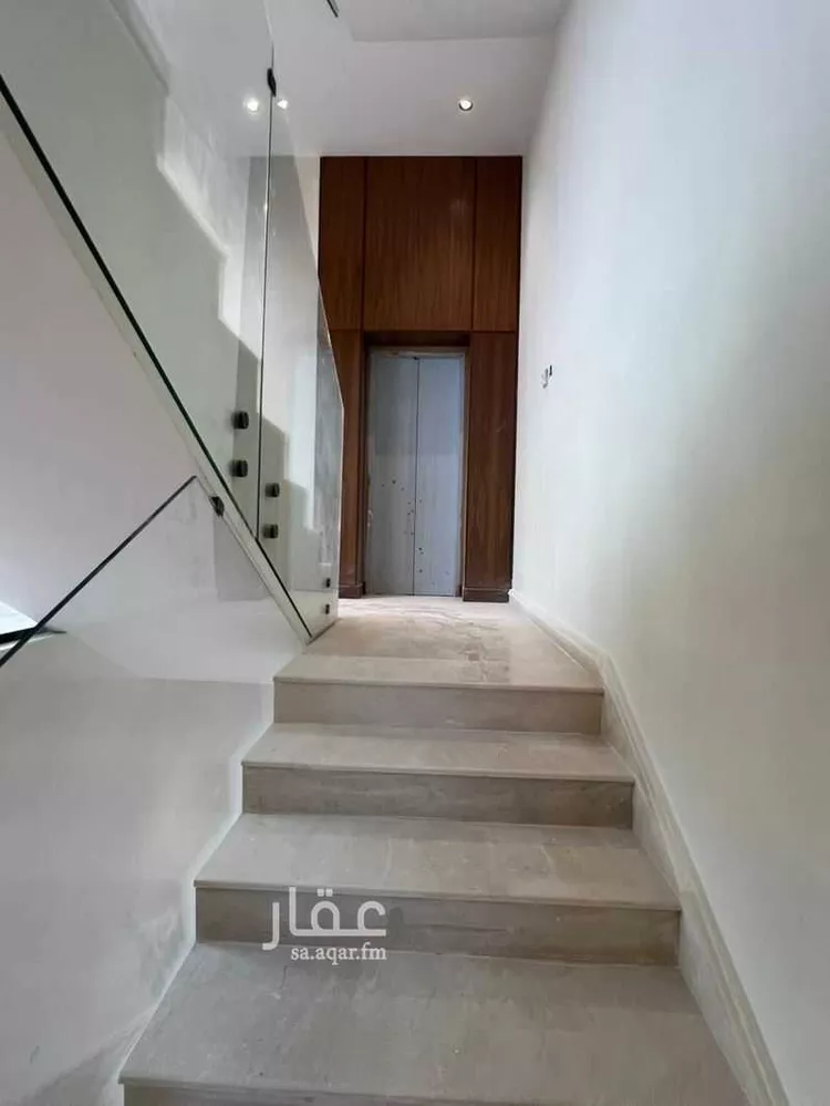 دور للبيع في شارع ابراهيم بن يزيد, حي القيروان, مدينة الرياض, منطقة الرياض صورة 4