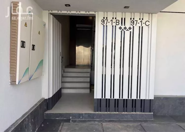 Floor for Sale in Riyadh Al Qirawan صورة 3