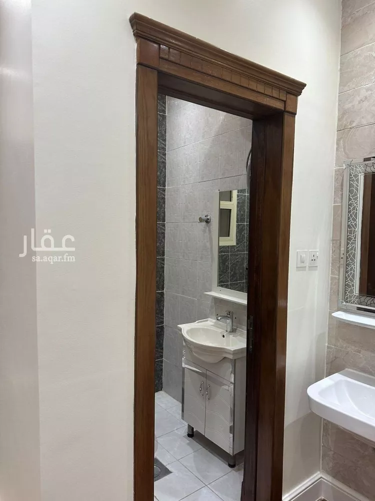 فيلا للإيجار في شارع رقم 372, حي الياسمين, مدينة الرياض, منطقة الرياض صورة 2