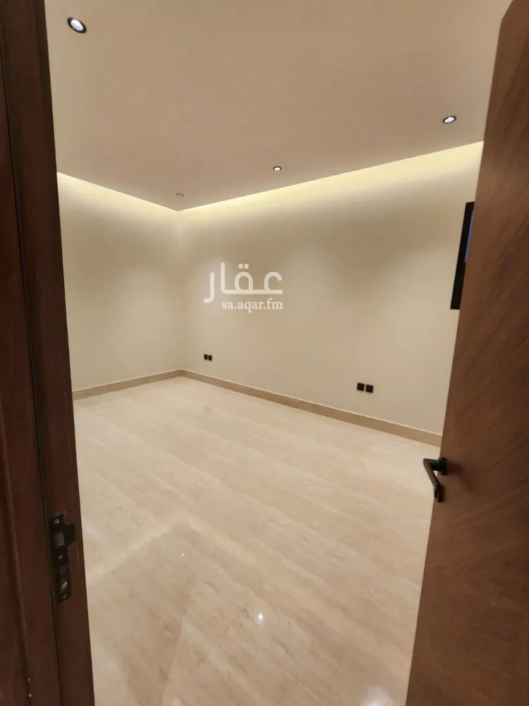 دور للبيع في شارع طريق عثمان, حي النرجس, مدينة الرياض, منطقة الرياض صورة 3