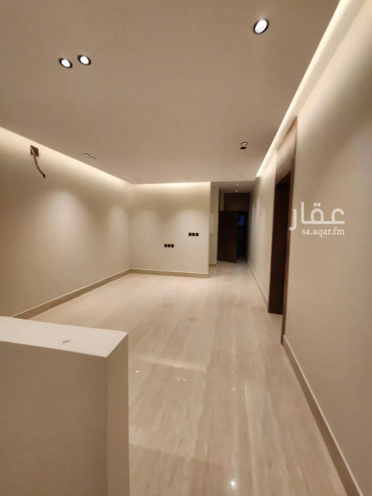 دور للبيع في شارع طريق عثمان, حي النرجس, مدينة الرياض, منطقة الرياض صورة 4