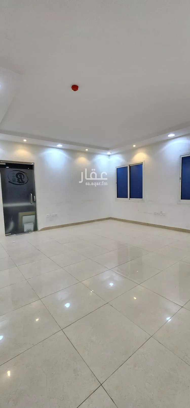 مكتب تجاري للإيجار في شارع السيل الكبير, حي المهدية, مدينة الرياض, منطقة الرياض صورة 5