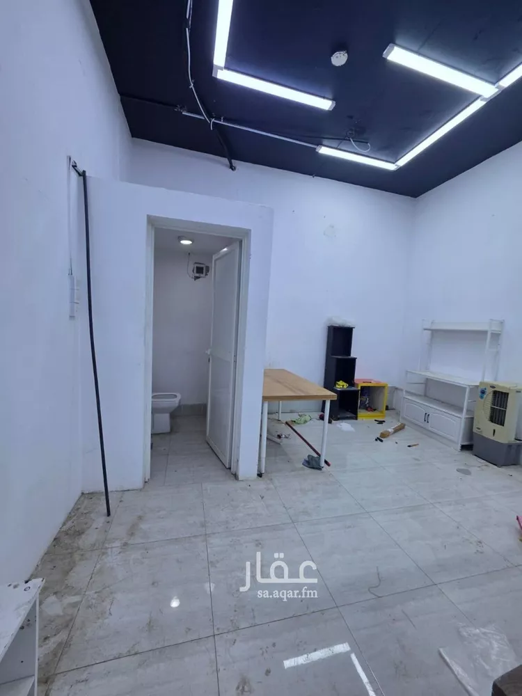 محل للإيجار في شارع الامير محمد ابن سلمان ابن عبدالعزيز, حي العقيق, مدينة الرياض, منطقة الرياض صورة 2