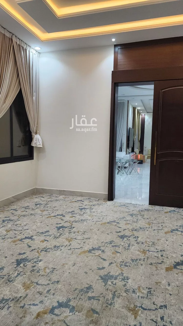 فيلا للإيجار في شارع رقم 315, حي الملقا, مدينة الرياض, منطقة الرياض صورة 2