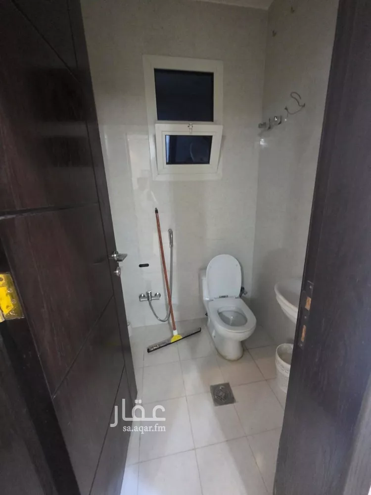 مكتب تجاري للإيجار في شارع السيل الكبير, حي المهدية, مدينة الرياض, منطقة الرياض صورة 5