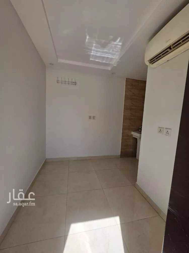 Floor for Rent in Riyadh Hittin صورة 4