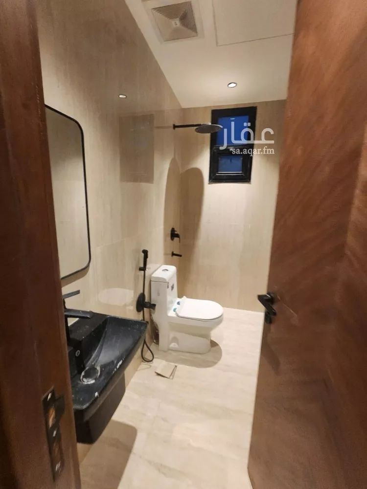دور للبيع في شارع طريق عثمان, حي النرجس, مدينة الرياض, منطقة الرياض صورة 5