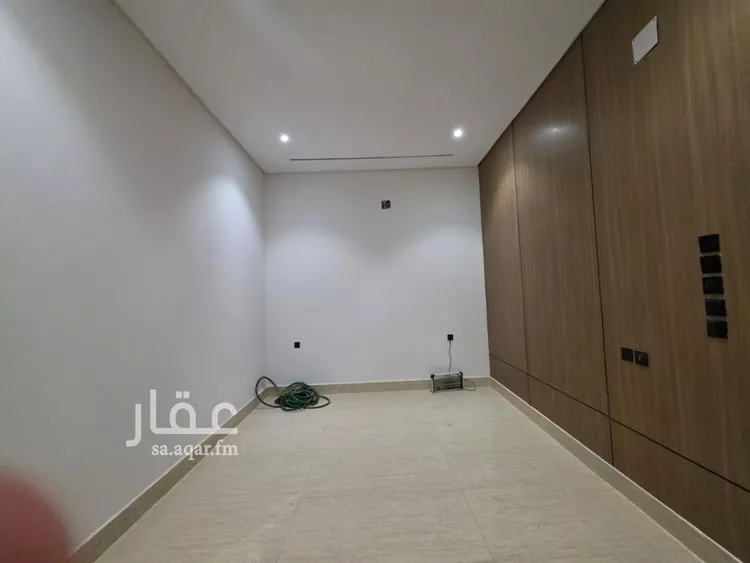 فيلا للبيع في شارع الصدف, حي طويق, مدينة الرياض, منطقة الرياض صورة 2
