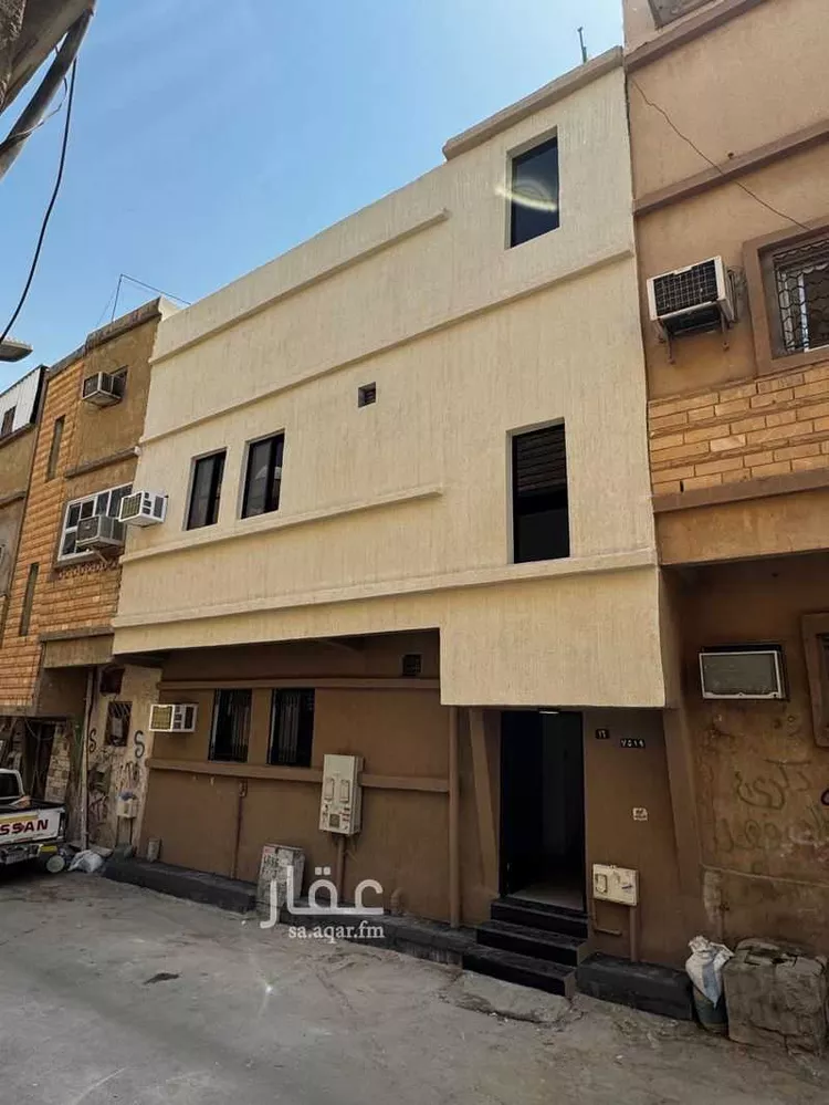 عمارة للبيع في شارع محمود النجاري, حي أم الحمام الشرقي, مدينة الرياض, منطقة الرياض