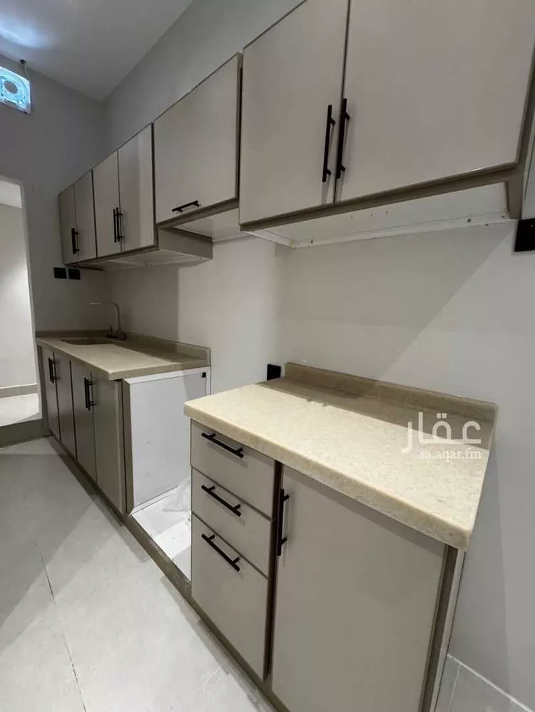 عمارة للبيع في شارع محمود النجاري, حي أم الحمام الشرقي, مدينة الرياض, منطقة الرياض 6