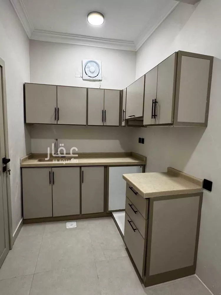 عمارة للبيع في شارع محمود النجاري, حي أم الحمام الشرقي, مدينة الرياض, منطقة الرياض 10