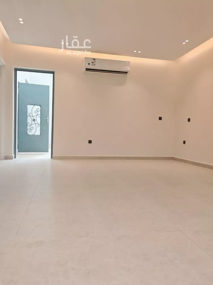 فيلا للبيع في شارع محمد بسيوني, حي العارض, مدينة الرياض, منطقة الرياض 11