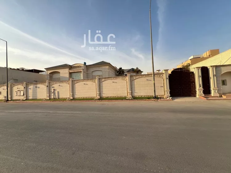 فيلا للبيع في شارع ابن مشرف التميمي, حي الملك عبدالله, مدينة الرياض, منطقة الرياض صورة 3
