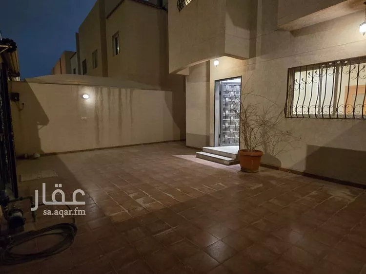 فيلا للإيجار في شارع الورد, حي الملك عبدالله, مدينة الرياض, منطقة الرياض