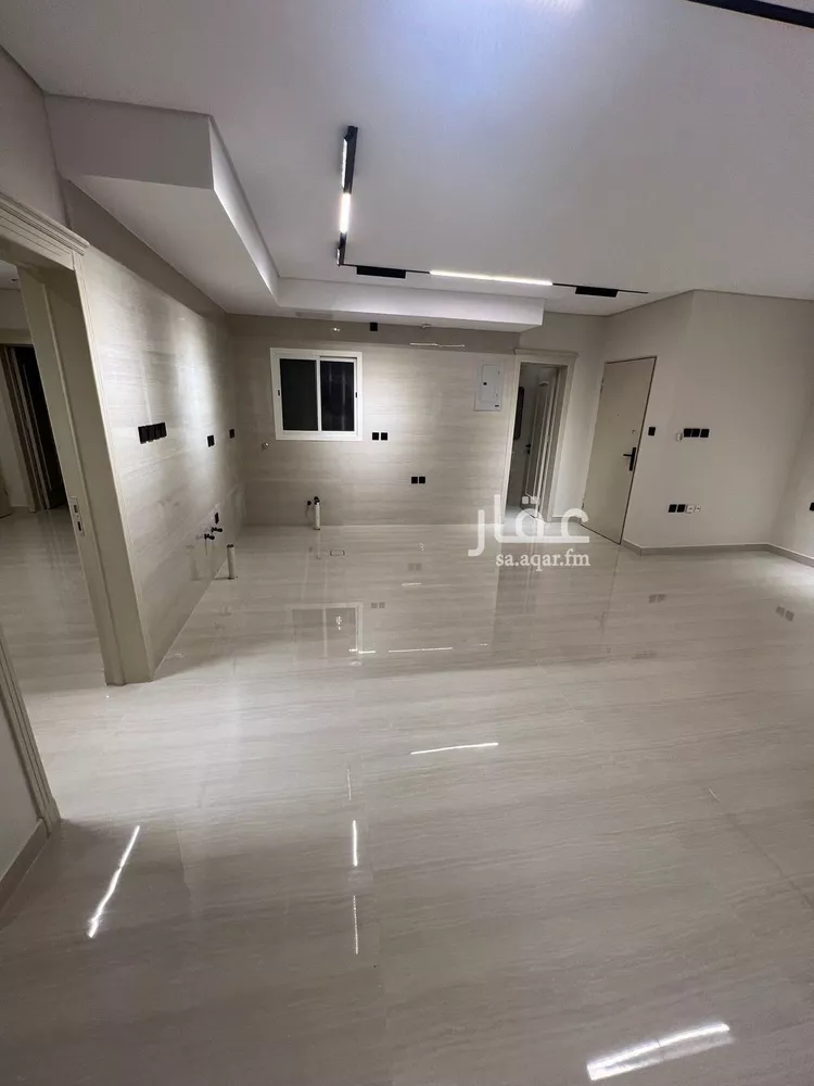 شقة للإيجار في شارع خزام, حي الملك عبدالله, مدينة الرياض, منطقة الرياض صورة 2