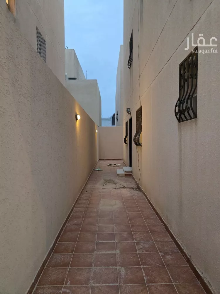 فيلا للإيجار في شارع الورد, حي الملك عبدالله, مدينة الرياض, منطقة الرياض صورة 4