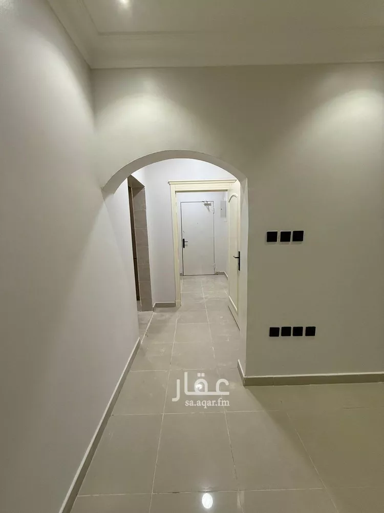 شقة للإيجار في شارع خزام, حي الملك عبدالله, مدينة الرياض, منطقة الرياض صورة 3