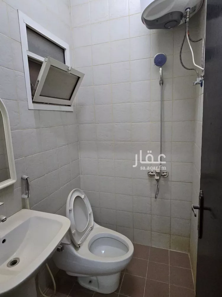فيلا للإيجار في شارع الورد, حي الملك عبدالله, مدينة الرياض, منطقة الرياض 11