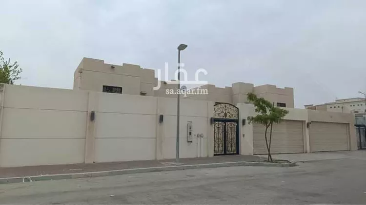 فيلا للبيع في شارع شارع السرو 10, مدينة مدينه الجبيل الصناعيه, المنطقة الشرقية صورة 2