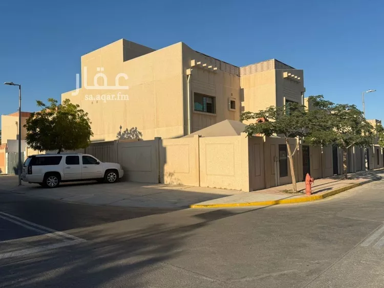 فيلا للبيع في شارع شارع السلام 1, حي جلمودة, مدينة مدينه الجبيل الصناعيه, المنطقة الشرقية صورة 4