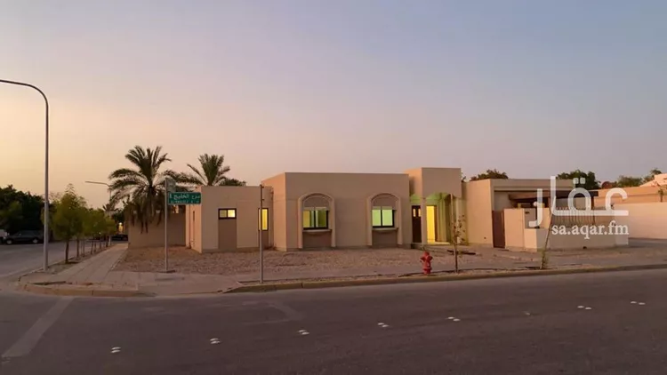 فيلا للبيع في شارع الخليج 4, حي الاحياء الشرقيه, مدينة مدينه الجبيل الصناعيه, المنطقة الشرقية