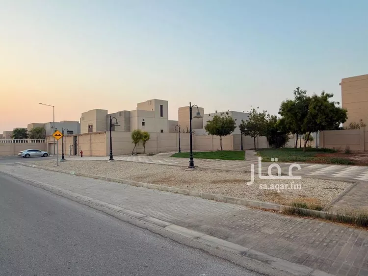 فيلا للبيع في شارع العاذر 1, حي المطرفية, مدينة مدينه الجبيل الصناعيه, المنطقة الشرقية 6
