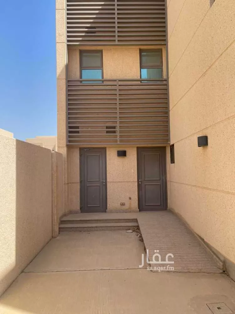 فيلا للبيع في شارع عكاظ 5, حي جلمودة, مدينة مدينه الجبيل الصناعيه, المنطقة الشرقية صورة 2