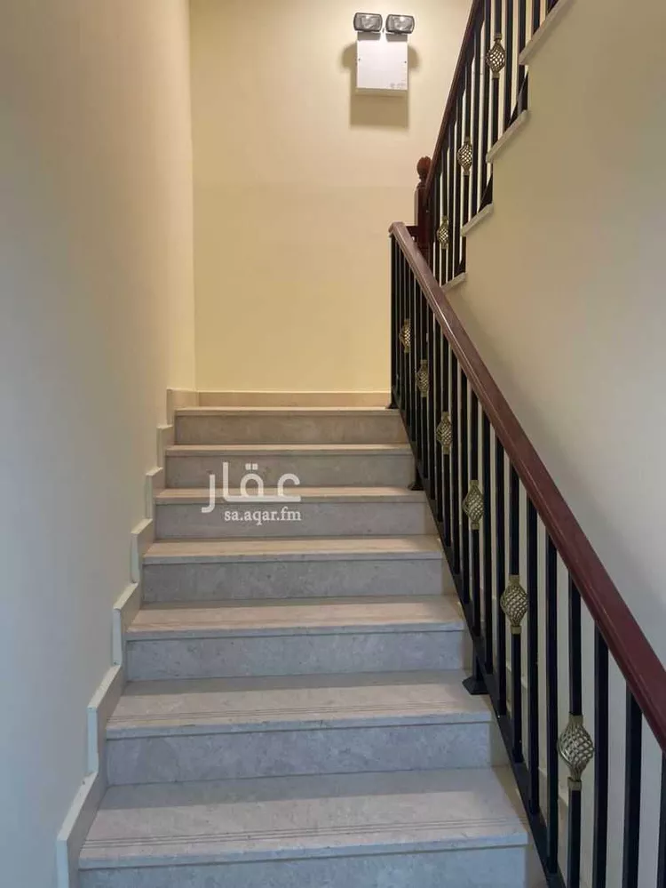 فيلا للبيع في شارع عكاظ 5, حي جلمودة, مدينة مدينه الجبيل الصناعيه, المنطقة الشرقية