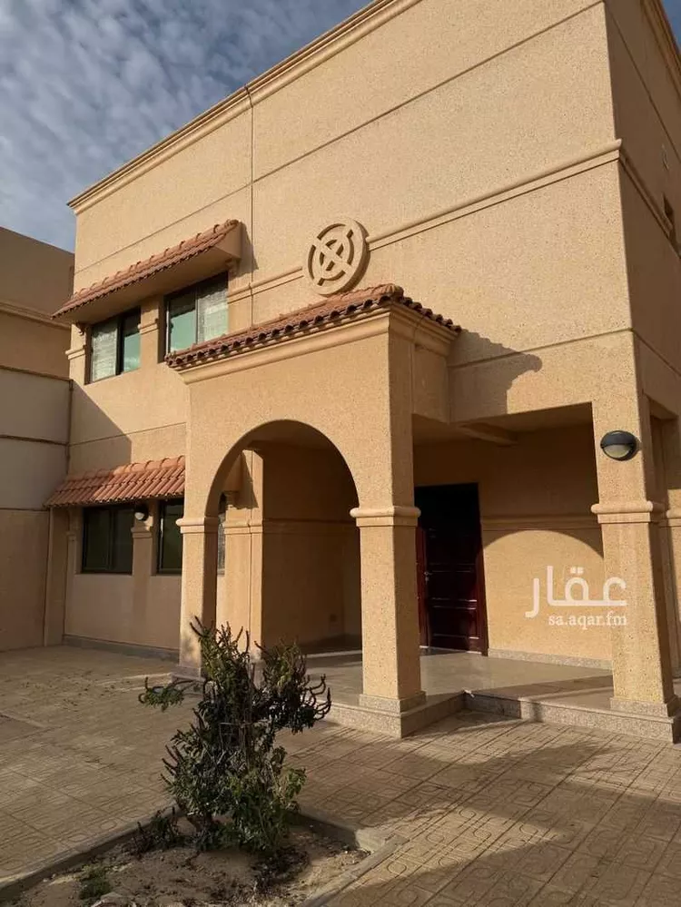 فيلا للبيع في شارع شارع طيبه 9, حي جلمودة, مدينة مدينه الجبيل الصناعيه, المنطقة الشرقية 6