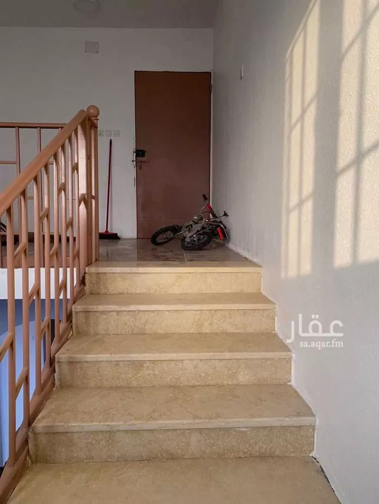 Floor for Sale in Abha As Sarawat 17