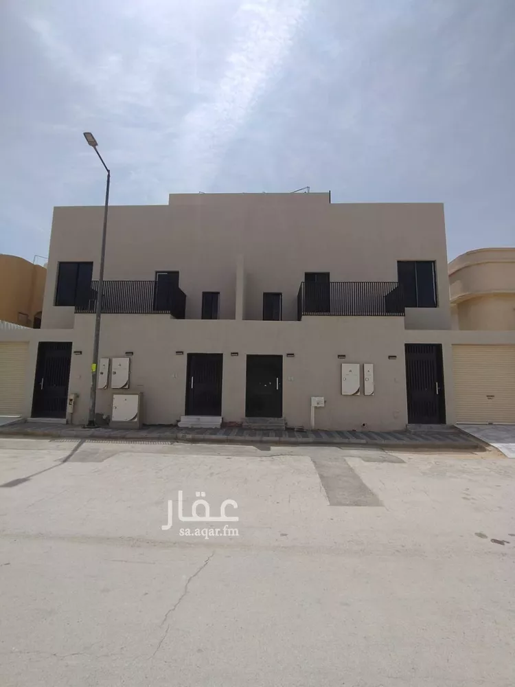 Floor for Sale in Riyadh Al Khaleej